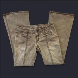 BeBop khaki/taupe low rise flare/bootcut jeans - size 7 - true y2k